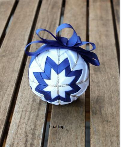 Vánoční koule - bílo-modrá