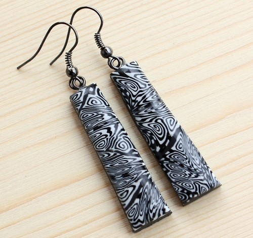 elegantní náušnice .. zalité pryskyřicí