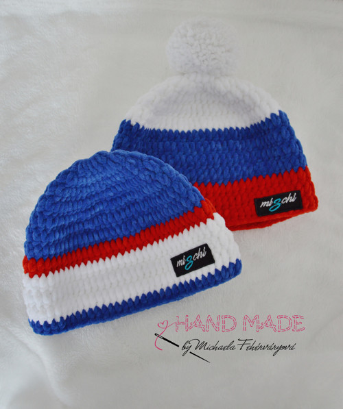 Háčkovaná čepice v národních barvách