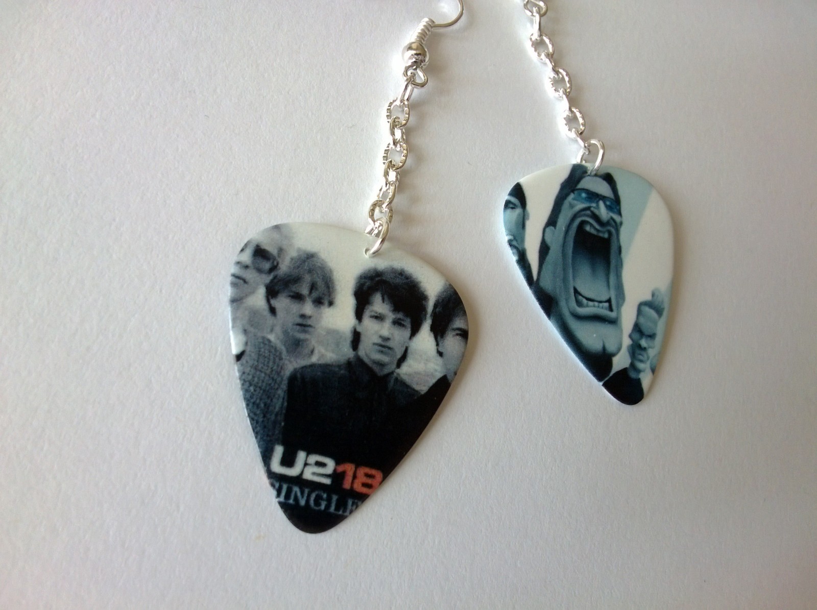 “Sunday Bloody Sunday” - U2 - náušničky