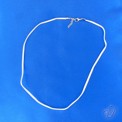 Šňůrka na přívěsek - semiš - bílá (č.04)