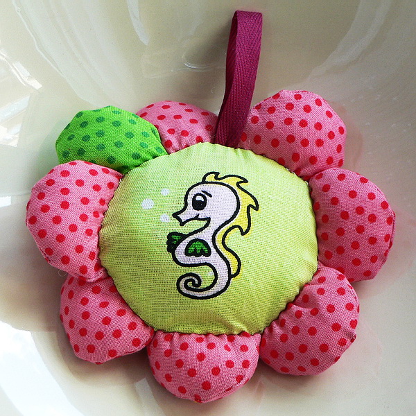 Chrastítko MOŘSKÝ KONÍK a RYBIČKA