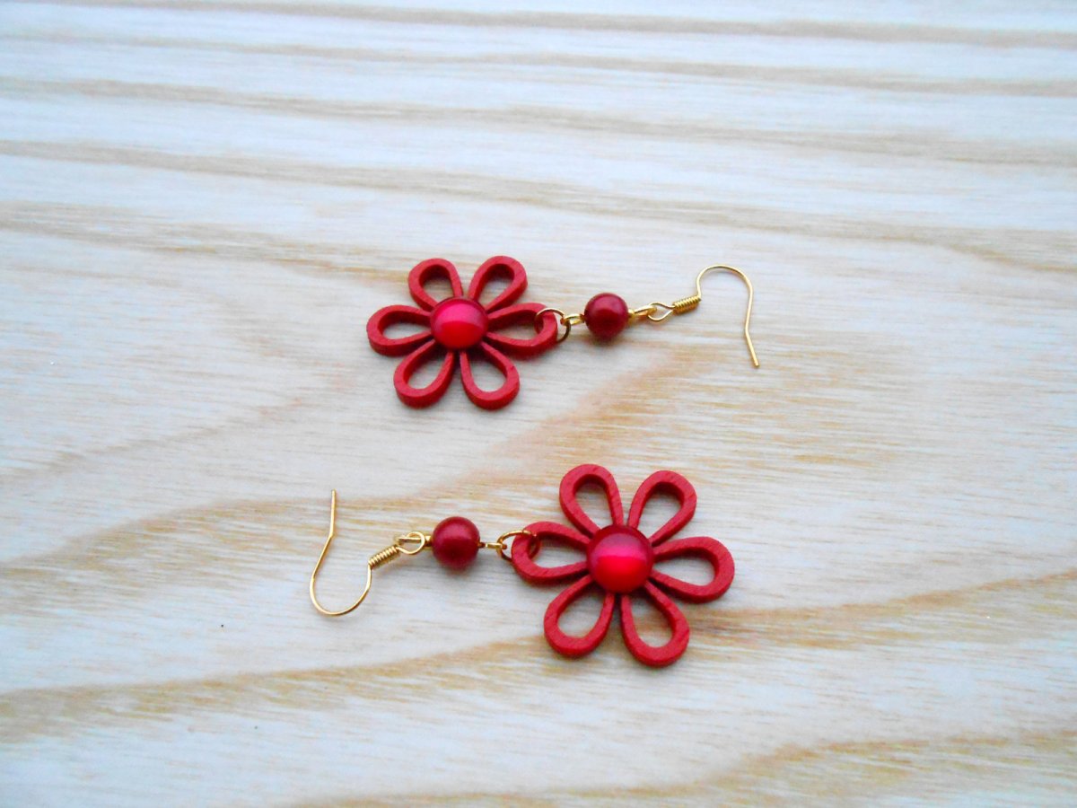 Náušnice kytičkové červené (9/16)