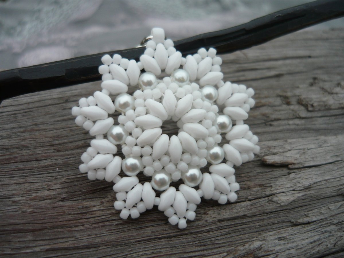 Náhrdelník Sněhová vločka