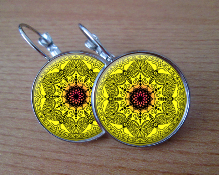 COOL VISACÍ NÁUŠNICE - Za sluncem