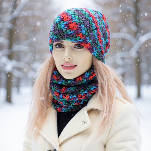 SET ČEPICE A NÁKRČNÍKU 1651