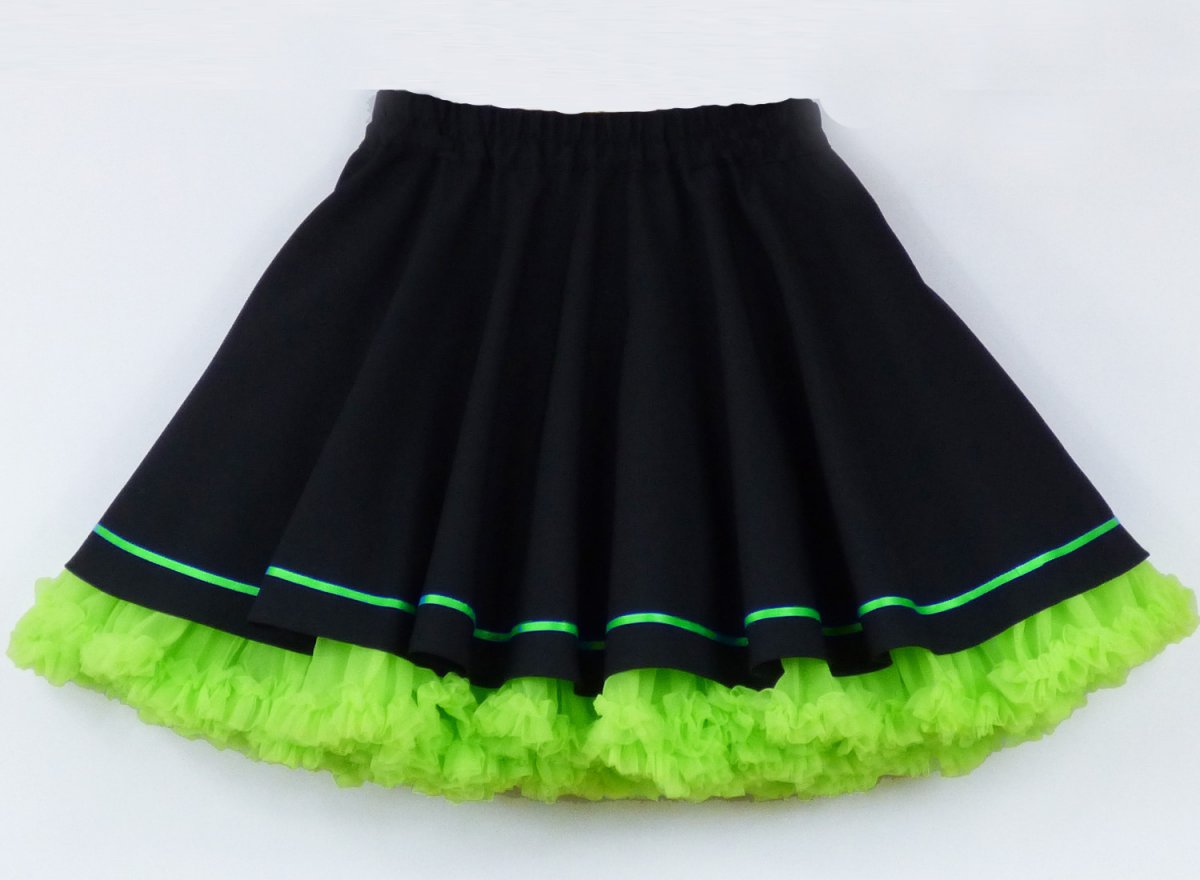 FuFu sukně černá se zelenou spodničkou